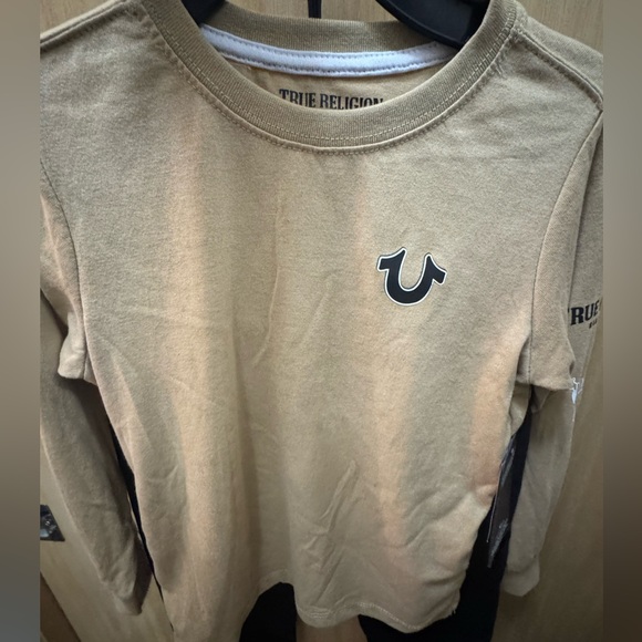 True Religion Set - Picture 3 of 6